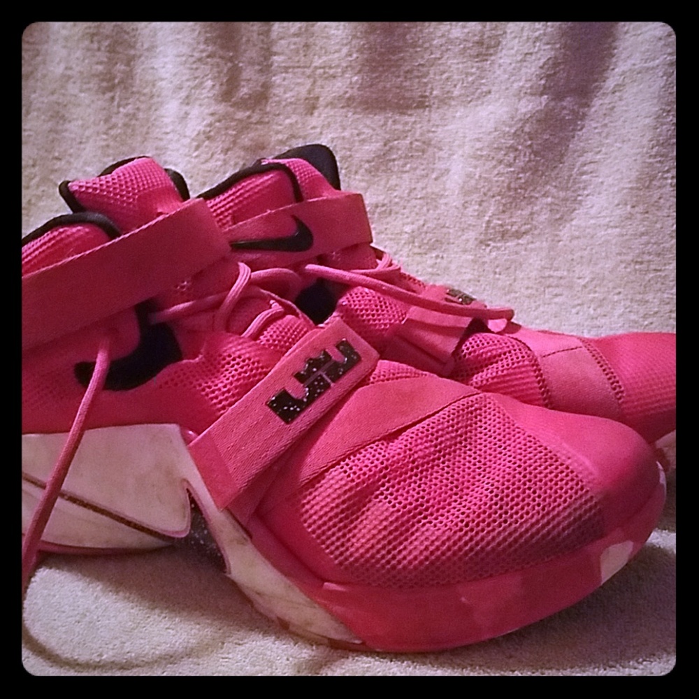 Lebron soldier 9
